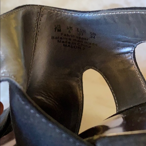 Carlos Santana Blank Suede Wedges size 7 - Picture 6 of 16